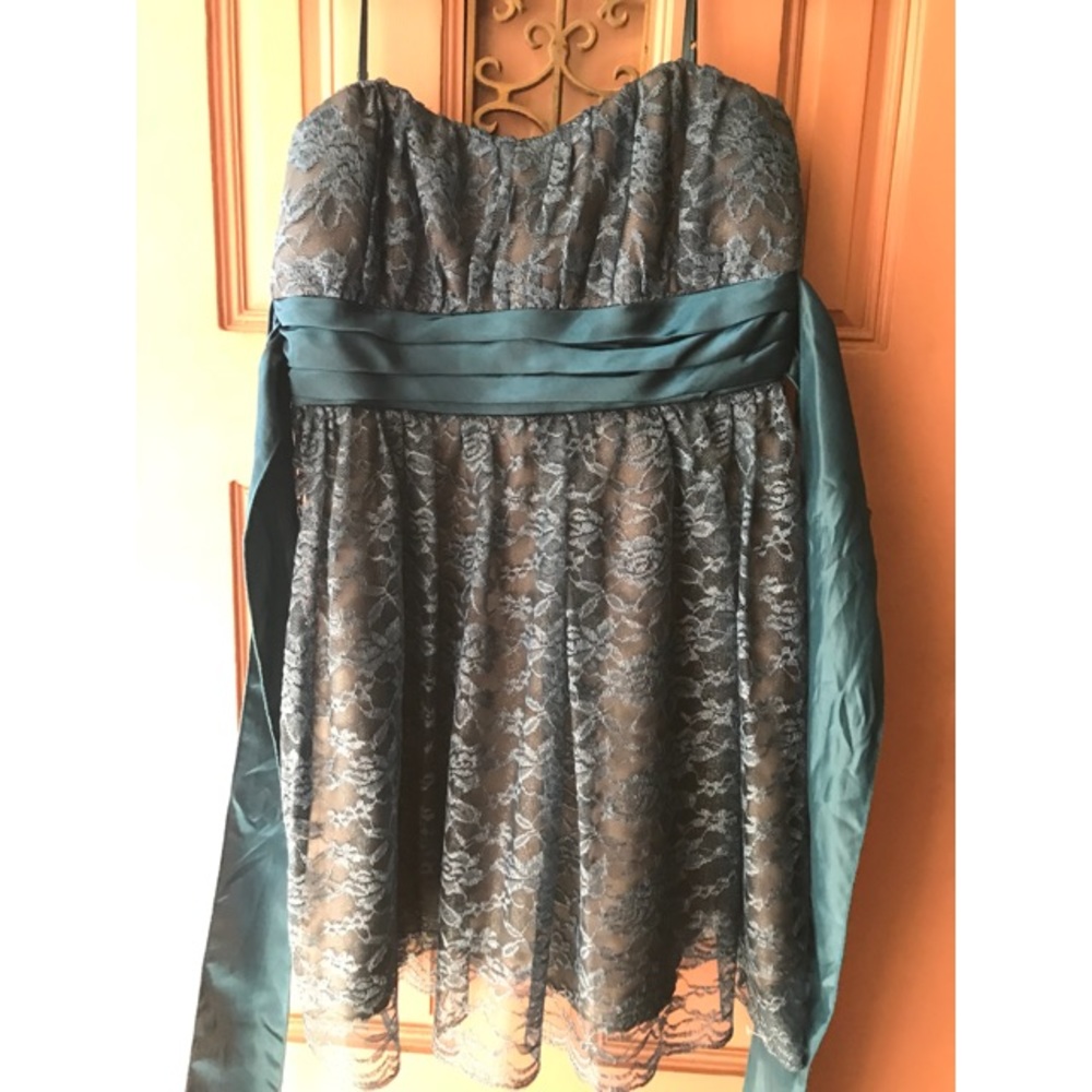 Trixxi Juniors Prom Dress
